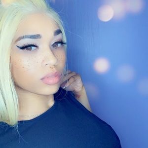 Meet your Posher, Ana